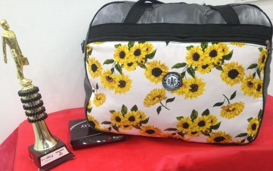 Foto 84:  — Reaty Bolsas